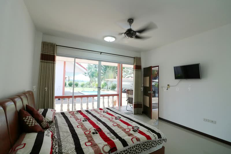 Luxury 4BR 5BA Lakeside Home for Sale Ban Tat, Udon Thani, Ban Tat, Muang Udon Thani, Udon Thani, 4 Bedrooms, 299 sqm, Single Detached House For Sale, by วีรภัทรา ดาร์เปอร์, 500477141 - DDproperty.com