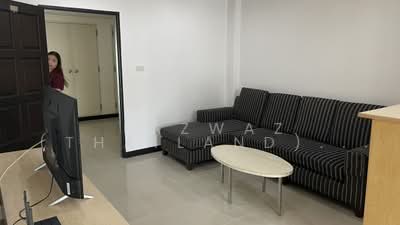 For Rent - Charming Resident Sukhumvit 22, Bangkok