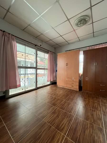 Poonsinh Thani 3, Bangkok, Rat Phatthana Road, Khlong Song Ton Nun, Lat Krabang, Bangkok, 2 Bedrooms, 110 sqm, Townhouse For Sale, by ERA Thailand, 500477293 - DDproperty.com