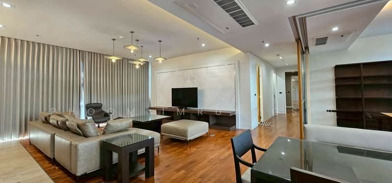 Domus 18, Bangkok, Soi Sukhumvit 18, Khlong Toei, Bangkok, 3 Bedrooms, 250 sqm, Condo For Rent, by Phoom Imruangsri, 500477339 - DDproperty.com