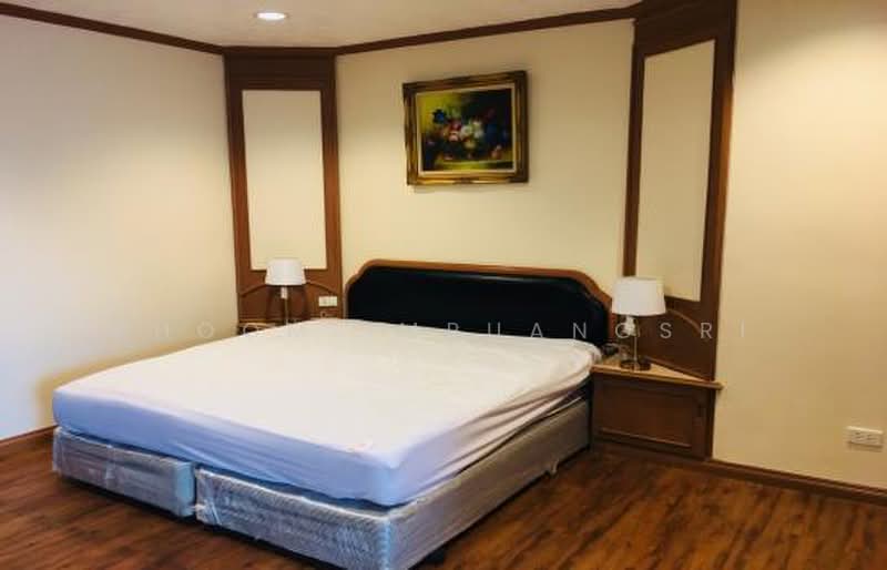 Fifty Fifth Tower, Bangkok, 84 Soi Sukhumvit 55, Sukhumvit Road, Khlong Tan Nua, Watthana, Bangkok, 3 Bedrooms, 270 sqm, Condo For Rent, by Phoom Imruangsri, 500477396 - DDproperty.com