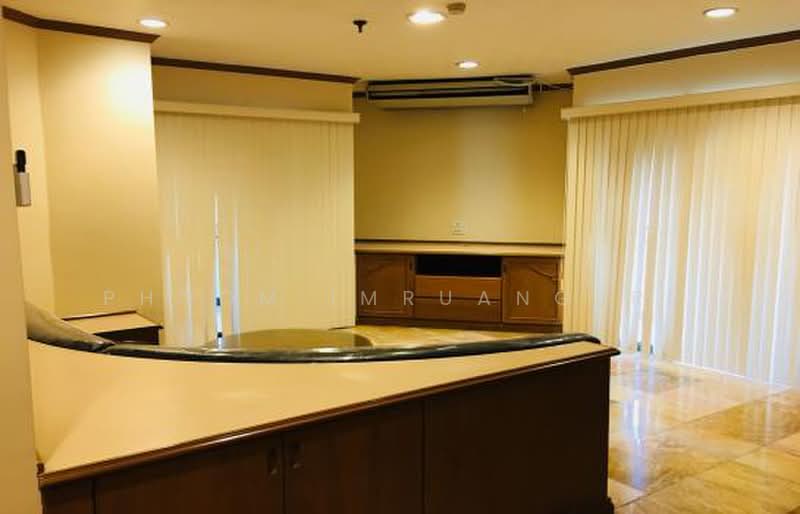 Fifty Fifth Tower, Bangkok, 84 Soi Sukhumvit 55, Sukhumvit Road, Khlong Tan Nua, Watthana, Bangkok, 3 Bedrooms, 270 sqm, Condo For Rent, by Phoom Imruangsri, 500477396 - DDproperty.com