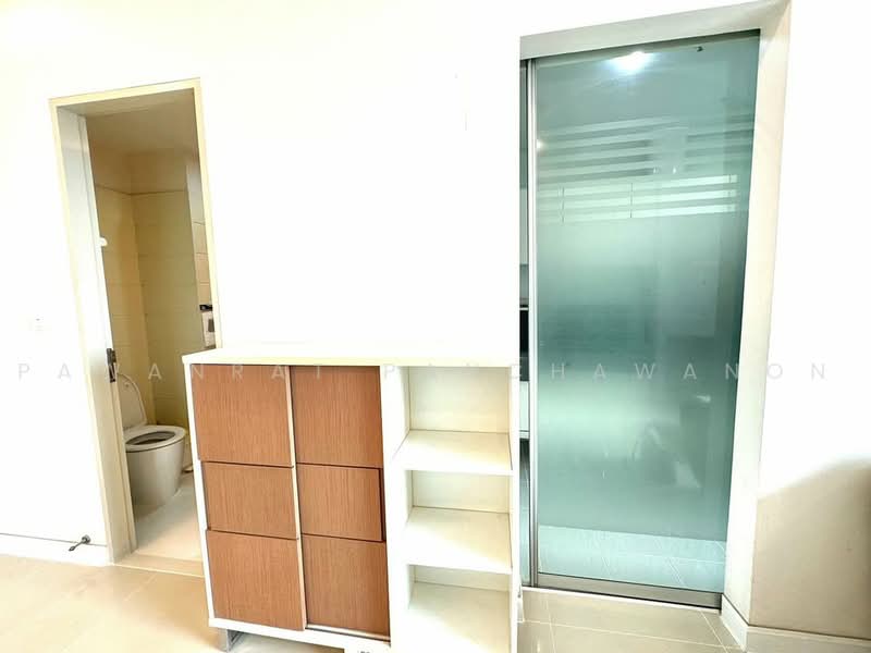 Q House Condo Sathorn, Bangkok, Thonburi Road, Khlong Ton Sai, Khlong San, Bangkok, 1 Bedroom, 42 sqm, Condo For Rent, by Pawanrat Panchawanon, 500477409 - DDproperty.com