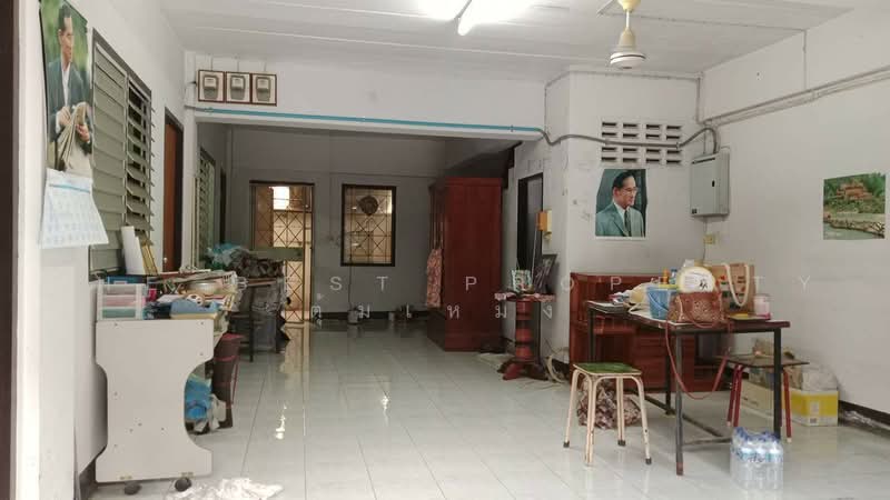 อาคารพาณิชย์ปากน้ำโพ นครสวรรค์, นครสวรรค์, ปากน้ำโพ, เมืองนครสวรรค์, นครสวรรค์, 100 ตร.ม., ตึกแถว-อาคารพาณิชย์ ขาย, โดย The Best Property ตุ้มเหม่ง, 500477416 - DDproperty.com