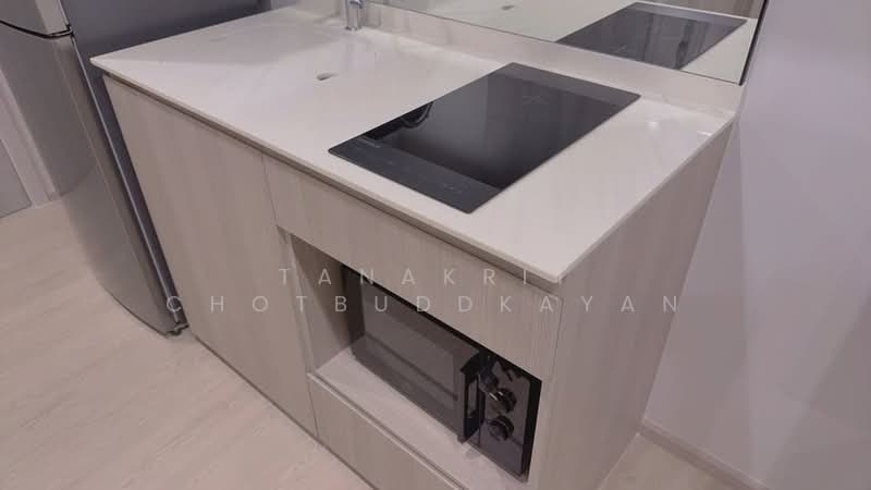 Reference Sathorn-Wongwianyai, Bangkok, Krung Thonburi 2 Alley, Bang Lam Phu Lang, Khlong San, Bangkok, 1 Bedroom, 26 sqm, Condo For Rent, by Tanakrit Chotbuddkayan, 500477425 - DDproperty.com