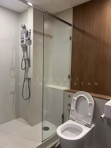 Blossom Condo @ Sathorn-Charoenrat, Bangkok, Charoen Rat Road, Thung Wat Don, Sathon, Bangkok, 1 Bedroom, 52 sqm, Condo For Rent, by Tanakrit Chotbuddkayan, 500477439 - DDproperty.com