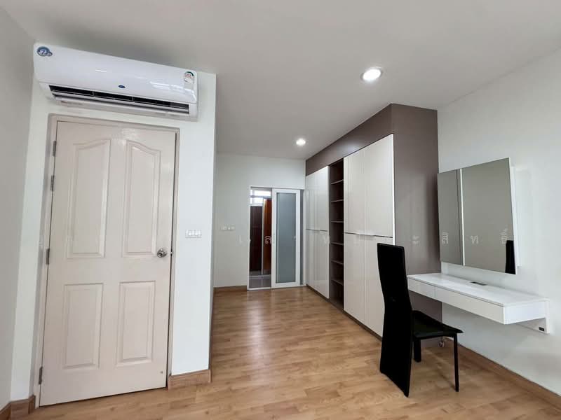 Baan Klang Muang S-Sense Rama 9-Ladprao : บ้านกลางเมือง เอสเซ้นส์ พระราม 9-ลาดพร้าว, กรุงเทพ, ซอยลาดพร้าว 84 ถนนลาดพร้าว, วังทองหลาง, กรุงเทพ, 167 ตร.ม., ทาวน์เฮ้าส์ ขาย, โดย อุกฤษฏ์ เลาหประสิทธิ์, 500477458 - DDproperty.com