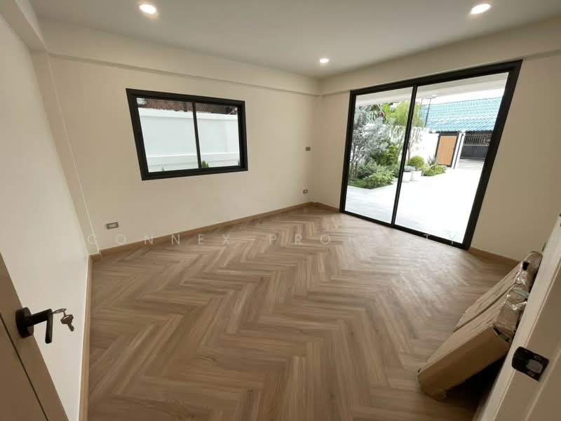 บ้านเดี่ยวโชคชัย4 ที่ดินใหญ่100 ตร.ว, กรุงเทพ, โชคชัย 4, ลาดพร้าว, กรุงเทพ, 320 ตร.ม., บ้านเดี่ยว ขาย, โดย Connex Property, 500477473 - DDproperty.com