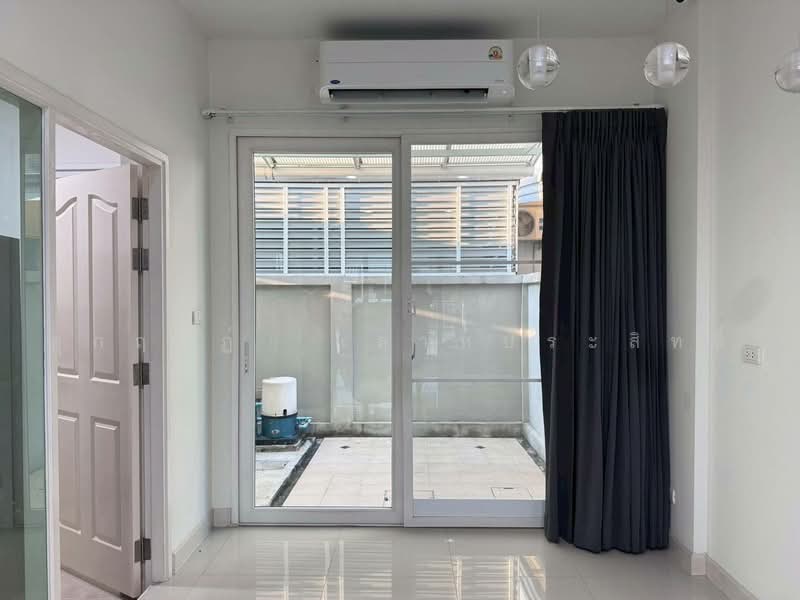 Baan Klang Muang S-Sense Rama 9-Ladprao : บ้านกลางเมือง เอสเซ้นส์ พระราม 9-ลาดพร้าว, กรุงเทพ, ซอยลาดพร้าว 84 ถนนลาดพร้าว, วังทองหลาง, กรุงเทพ, 167 ตร.ม., ทาวน์เฮ้าส์ ให้เช่า, โดย อุกฤษฏ์ เลาหประสิทธิ์, 500477481 - DDproperty.com