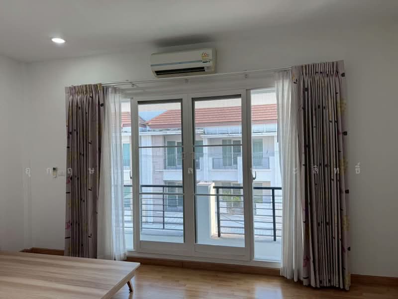 Baan Klang Muang S-Sense Rama 9-Ladprao, Bangkok, Soi Ladprao 84, Ladprao Road, Wang Thonglang, Bangkok, 3 Bedrooms, 167 sqm, Townhouse For Rent, by Aukrit Laohaprasit, 500477481 - DDproperty.com
