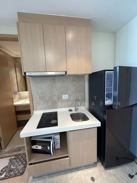 Regal Sathon-Naradhiwas, Bangkok, Naradhiwas Rajanagarindra Road, Thung Maha Mek, Sathon, Bangkok, 1 Bedroom, 35 sqm, Condo For Rent, by Tanakrit Chotbuddkayan, 500477484 - DDproperty.com