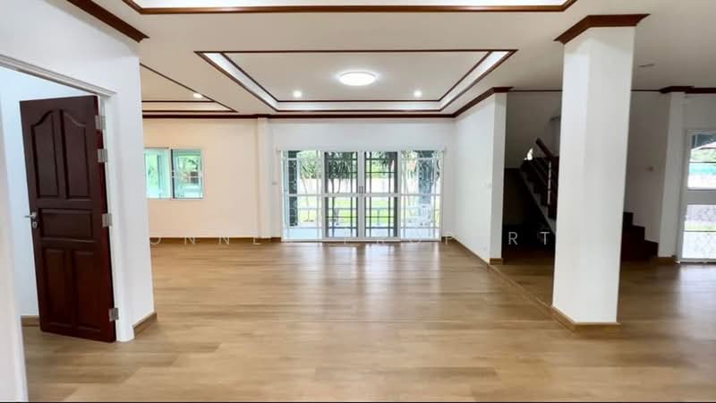 Seranee Lagoon, Nonthaburi, เต็มรัก - บางบัวทอง, Bang Rak Pattana, Bang Bua Thong, Nonthaburi, 5 Bedrooms, 450 sqm, Single Detached House For Sale, by Connex Property, 500477498 - DDproperty.com