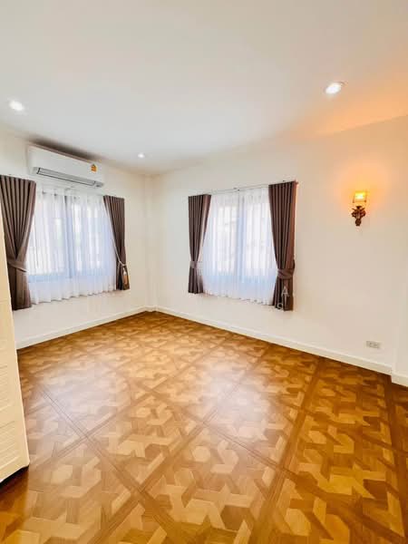 บ้าน 4-ห้องนอน, กรุงเทพ, สวนหลวง, กรุงเทพ, 260 ตร.ม., บ้านเดี่ยว ขาย, โดย Supitcha Wongisaraseri, 500477505 - DDproperty.com
