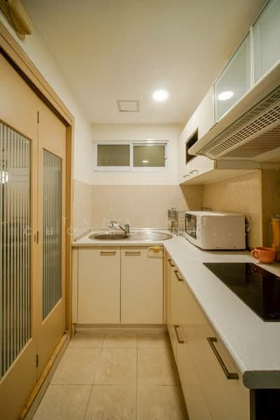 Lumpini Suite Sukhumvit 41, Bangkok, Soi Sukhumvit 41, Khlong Tan Nua, Watthana, Bangkok, 1 Bedroom, 33 sqm, Condo For Rent, by Tanakrit Chotbuddkayan, 500477516 - DDproperty.com