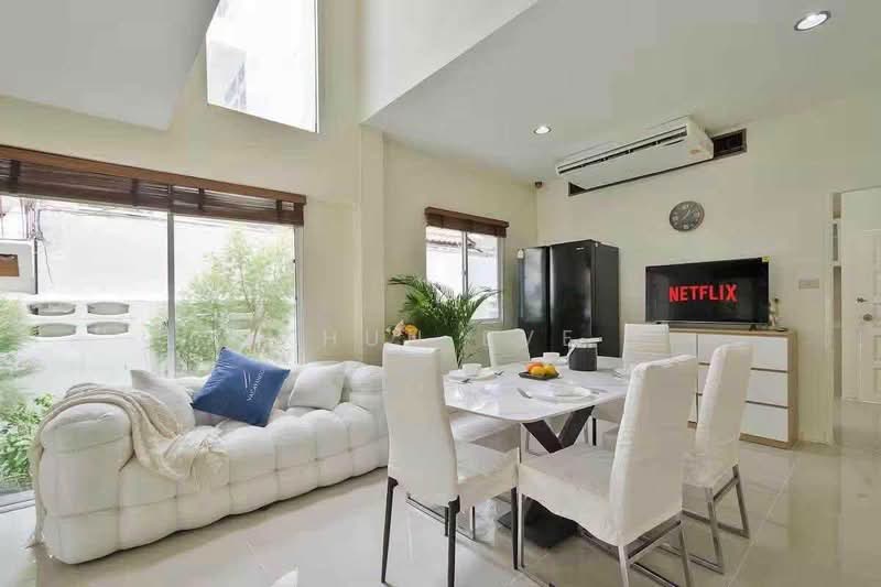 Detached house for rent Prime location in Sukhumvit Phromphong ( SPSEVE2218 ), Bangkok, สุขุมวิท31, Khlong Tan Nua, Watthana, Bangkok, 5 Bedrooms, 350 sqm, Single Detached House For Rent, by Khun EVE, 500477525 - DDproperty.com