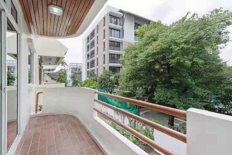 Detached house for rent Prime location in Sukhumvit Phromphong ( SPSEVE2218 ), Bangkok, สุขุมวิท31, Khlong Tan Nua, Watthana, Bangkok, 5 Bedrooms, 350 sqm, Single Detached House For Rent, by Khun EVE, 500477525 - DDproperty.com