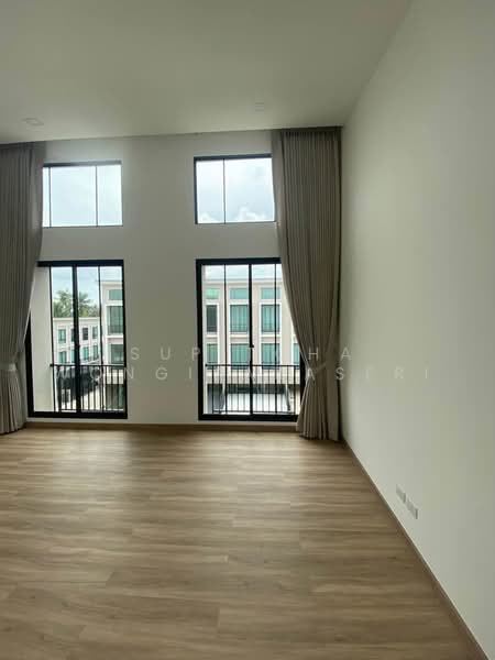 undefined, Bangkok, Bangkhuntien, Chom Thong, Bangkok, 4 Bedrooms, 325 sqm, Single Detached House For Sale, by Supitcha Wongisaraseri, 500477532 - DDproperty.com