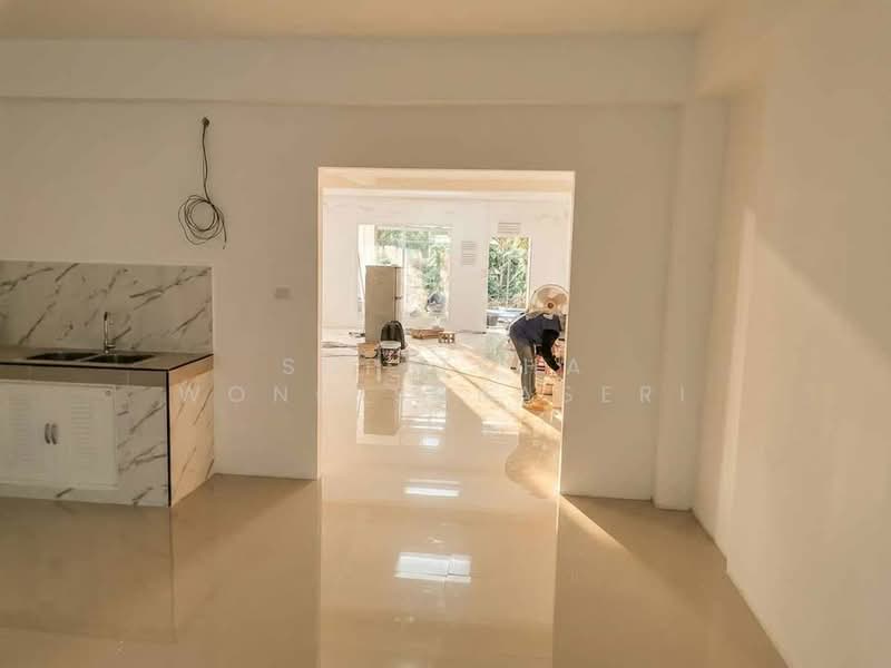 3-BR Townhouse, Bangkok, Khlong Kum, Bueng Kum, Bangkok, 3 Bedrooms, 120 sqm, Townhouse For Sale, by Supitcha Wongisaraseri, 500477545 - DDproperty.com