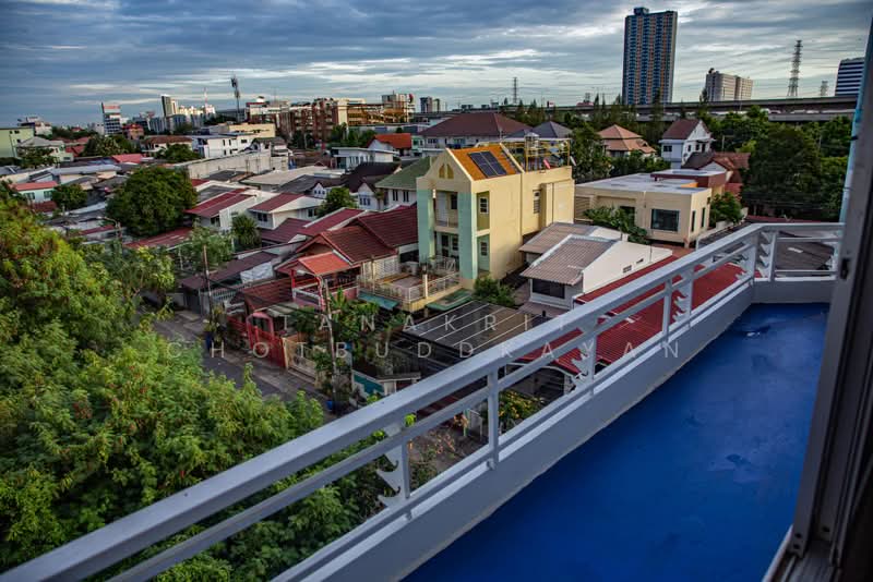 Premier Place, Bangkok, 146 Soi Seri 9, New Rama 9 Road, Suan Luang, Bangkok, 2 Bedrooms, 65 sqm, Condo For Rent, by Tanakrit Chotbuddkayan, 500477558 - DDproperty.com