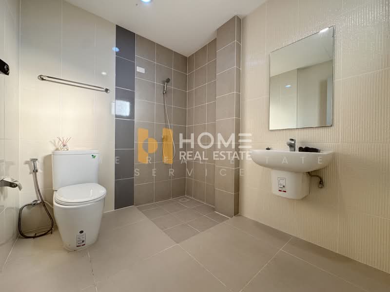 Baan Klang Muang The Edition Rama 9-Pattanakarn, Bangkok, Motorway Road, Prawet, Prawet, Bangkok, 4 Bedrooms, 222 sqm, Townhouse For Rent, by HOME Real Estate Service, 500477570 - DDproperty.com