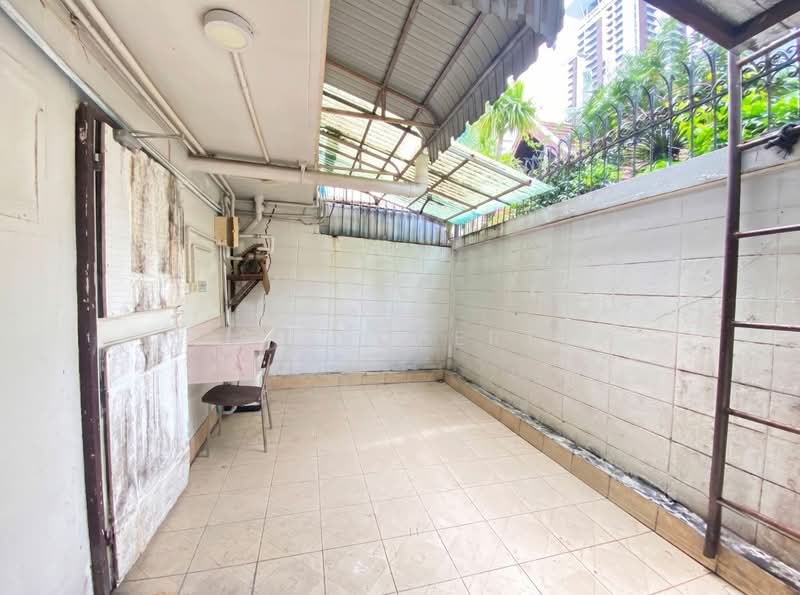 4-Storey Townhome Soi Convent (Silom - Sathorn), Bangkok, คอนแวนต์, Silom, Bang Rak, Bangkok, 10+ Bedrooms, 380 sqm, Townhouse For Rent, by PP Property, 500477577 - DDproperty.com