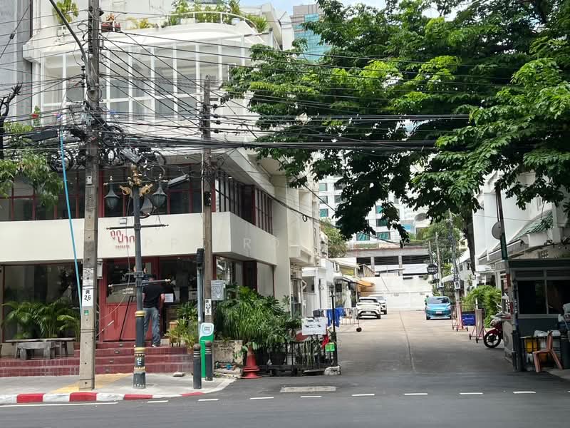 บ้าน 4 ชั้น ซอยคอนแวนต์ สาทร-สีลม, กรุงเทพ, คอนแวนต์, สีลม, บางรัก, กรุงเทพ, 380 ตร.ม., ทาวน์เฮ้าส์ ให้เช่า, โดย PP Property, 500477577 - DDproperty.com