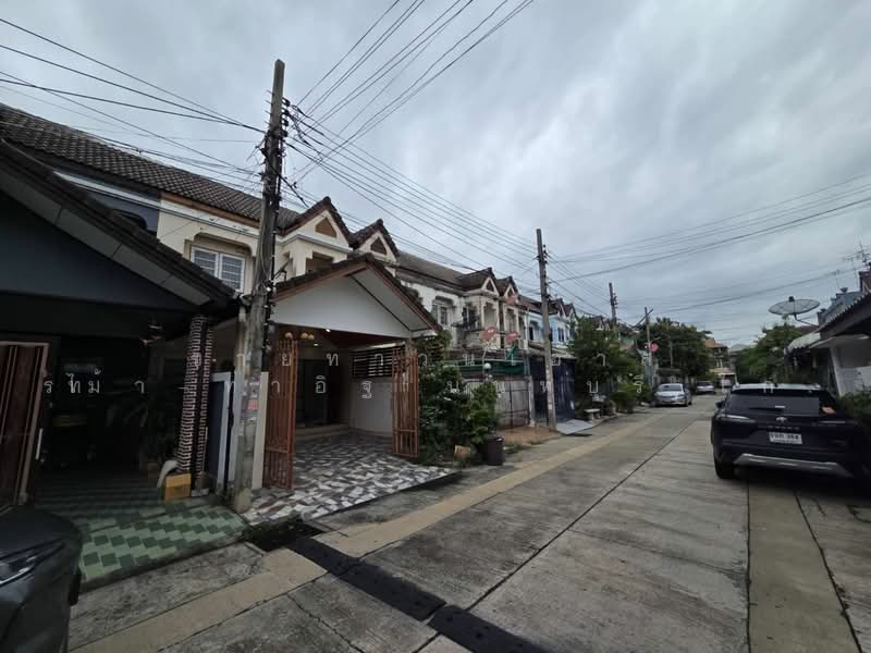ขายทาวน์เฮ้าส์ ไทรม้า–ท่าอิฐ นนทบุรี ใกล้ MRT ไทรม้า วัฒกาญจน์ 2, นนทบุรี, ไทรม้า, เมืองนนทบุรี, นนทบุรี, 170 ตร.ม., ทาวน์เฮ้าส์ ขาย, โดย คุณแนน, 500477584 - DDproperty.com