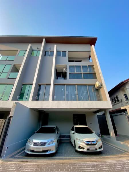 บ้านแฝดบางเขน กรุงเทพมหานคร, กรุงเทพ, ท่าแร้ง, บางเขน, กรุงเทพ, 300 ตร.ม., บ้านแฝด ขาย, โดย The Best Property ไก่, 500477599 - DDproperty.com