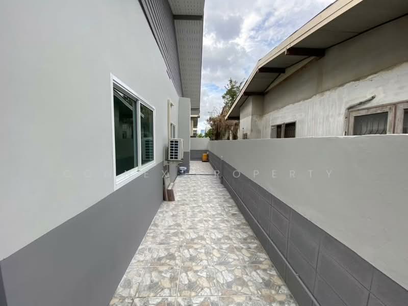 บ้านเดี่ยว รีโนเวทใหม่ โชคชัย4 ซอย36, กรุงเทพ, , ลาดพร้าว, กรุงเทพ, 21 ตร.ม., บ้านเดี่ยว ขาย, โดย Connex Property, 500477600 - DDproperty.com