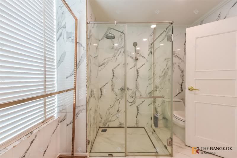The Empire Place, Bangkok, 88 Narathiwatratchanakharin Road, Thung Maha Mek, Sathon, Bangkok, 2 Bedrooms, 114 sqm, Condo For Rent, by Nicha Peerakittikul, 500477611 - DDproperty.com