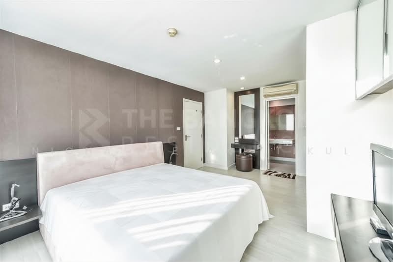 The Bangkok Sathorn-Taksin, Bangkok, Krung Thonburi, Bang Lam Phu Lang, Khlong San, Bangkok, 2 Bedrooms, 71 sqm, Condo For Rent, by Nicha Peerakittikul, 500477617 - DDproperty.com