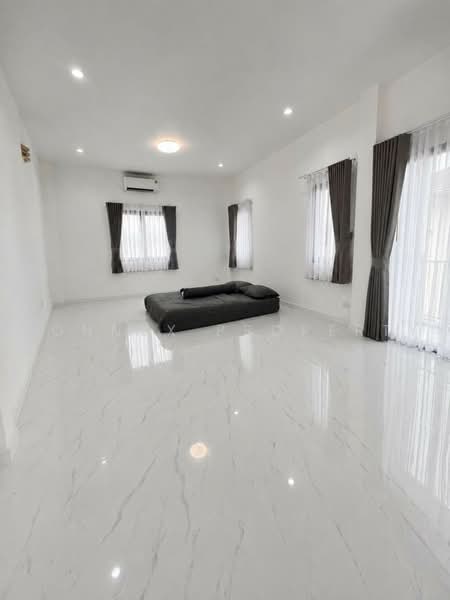Large, detached house outside of a housing project; in new condition, Bangkok, , Suan Luang, Bangkok, 4 Bedrooms, 260 sqm, Single Detached House For Sale, by Connex Property, 500477680 - DDproperty.com