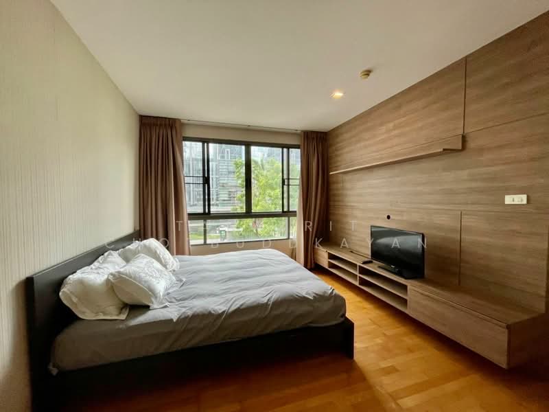 Issara @ 42 Sukhumvit, Bangkok, Soi Sukhumvit 42, Phra Kanong, Khlong Toei, Bangkok, 2 Bedrooms, 92 sqm, Condo For Sale, by Tanakrit Chotbuddkayan, 500477697 - DDproperty.com