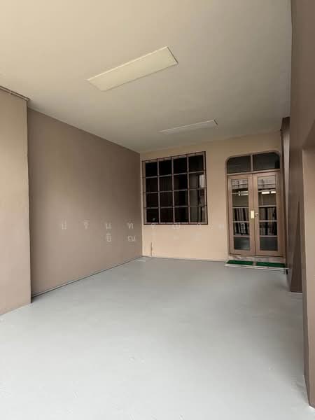 Townhouse Sukhumvit 44, Bangkok, Sukhumvit 44/2, Phra Kanong, Khlong Toei, Bangkok, 3 Bedrooms, 190 sqm, Townhouse For Rent, by ปรินทร์ญาดา ชิณโชติ, 500477706 - DDproperty.com