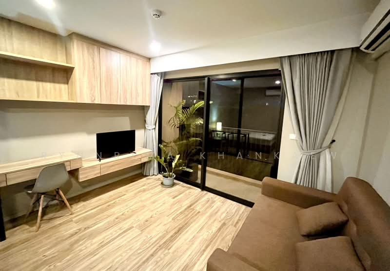 Blossom Condo @ Sathorn-Charoenrat : บลอสซั่ม คอนโด สาทร-เจริญราษฎร์, กรุงเทพ, ถนนเจริญราษฎร์, ทุ่งวัดดอน, สาทร, กรุงเทพ, 30 ตร.ม., คอนโด ให้เช่า, โดย Rynnrima Khankaew, 500477715 - DDproperty.com