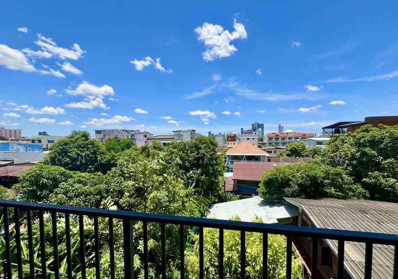 Blossom Condo @ Sathorn-Charoenrat, Bangkok, Charoen Rat Road, Thung Wat Don, Sathon, Bangkok, 1 Bedroom, 30 sqm, Condo For Rent, by Rynnrima Khankaew, 500477715 - DDproperty.com