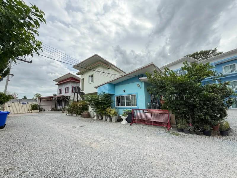 Apartment for sale on Nine Kilometers Road, Sriracha, Chon Buri (Pattaya), Surasak, Si Racha, Chon Buri (Pattaya), , 2,800 sqm, Business For Sale, by A House Property Co.,Ltd., 500477718 - DDproperty.com