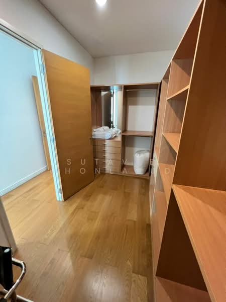 Fullerton Sukhumvit, Bangkok, Sukhumvit Road, Khlong Tan Nua, Watthana, Bangkok, 3 Bedrooms, 170 sqm, Condo For Rent, by Sutavee Chonlabud, 500477733 - DDproperty.com