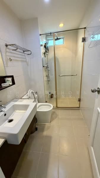 The Mark Ratchada-Airport Link, Bangkok, Chaturathit Road, Makkasan, Ratchathewi, Bangkok, 2 Bedrooms, 60 sqm, Condo For Sale, by Thananthorn Wongvarnkaseam, 500477744 - DDproperty.com