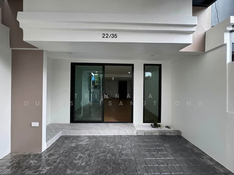 3-BR Townhouse, Bangkok, Lat Phrao, Bangkok, 3 Bedrooms, 204 sqm, Townhouse For Sale, by Trinnaya Dungsirisangthong, 500477767 - DDproperty.com