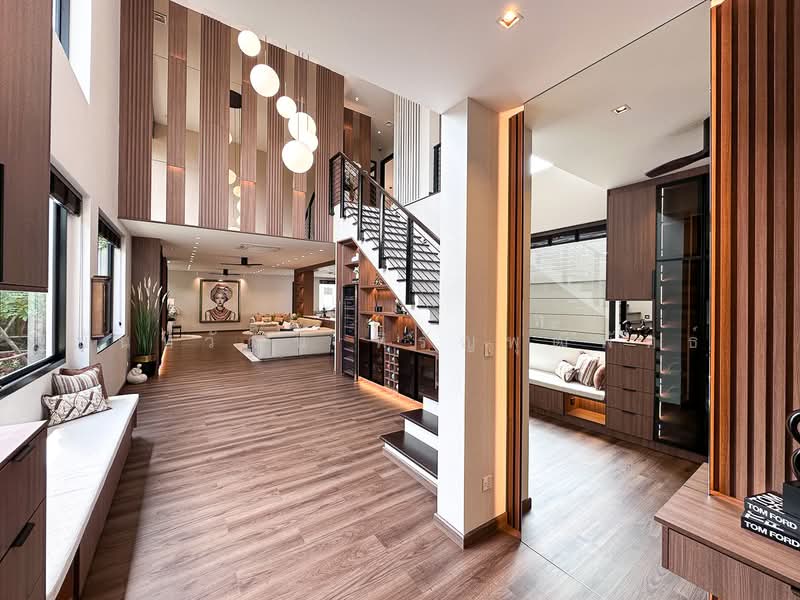 World Club Land, Chiang Mai, Chiang Mai-Hang Dong Road, Nong Kwai, Hang Dong, Chiang Mai, 5 Bedrooms, 886 sqm, Villa For Sale, by Nunthawat Hiranputtipat, 500477784 - DDproperty.com