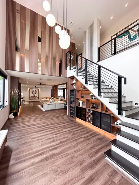 World Club Land, Chiang Mai, Chiang Mai-Hang Dong Road, Nong Kwai, Hang Dong, Chiang Mai, 5 Bedrooms, 886 sqm, Villa For Sale, by Nunthawat Hiranputtipat, 500477784 - DDproperty.com