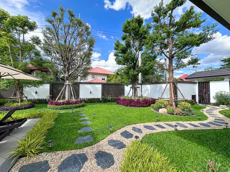 World Club Land, Chiang Mai, Chiang Mai-Hang Dong Road, Nong Kwai, Hang Dong, Chiang Mai, 5 Bedrooms, 886 sqm, Villa For Sale, by Nunthawat Hiranputtipat, 500477784 - DDproperty.com