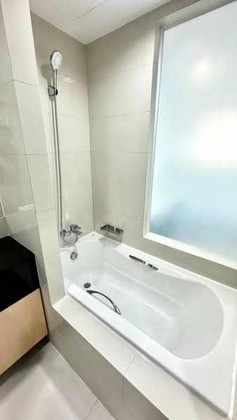 IDEO Blucove Sathorn, Bangkok, 11 Soi Saraphi 3, Krungthonburi Road, Khlong Ton Sai, Khlong San, Bangkok, 1 Bedroom, 35 sqm, Condo For Sale, by Jakree Buajatturat, 500477790 - DDproperty.com