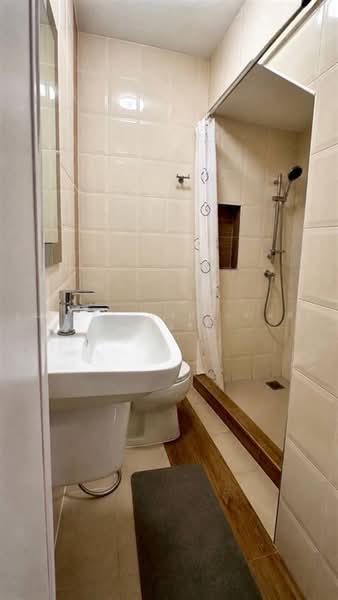 Golden Town Phahon Yothin-Lam Luk Ka, Pathum Thani, Khu Khot, Lam Luk Ka, Pathum Thani, 3 Bedrooms, 103 sqm, Townhouse For Sale, by คุณ ชุติกาญจน์ กล่ำแสง (เชอรี่), 500477800 - DDproperty.com