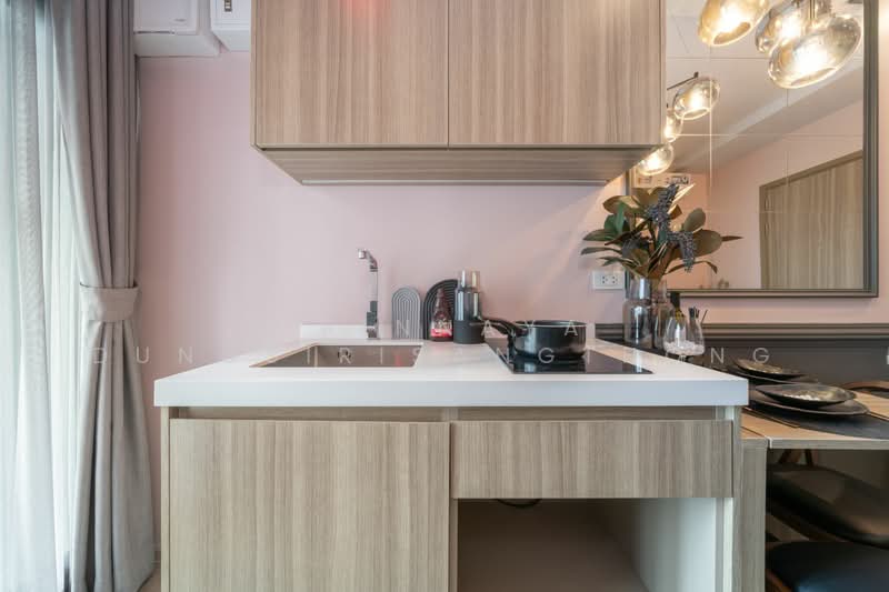 Altitude Unicorn Sathorn-Tha Phra, Bangkok, Ratchaphruek Road, Talat Plu, Thon Buri, Bangkok, 1 Bedroom, 31 sqm, Condo For Sale, by Trinnaya Dungsirisangthong, 500477807 - DDproperty.com