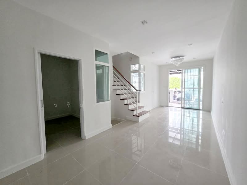 Golden Town Vibhavadi-Chaengwattana, Bangkok, Soi Chaengwattana 14, Thung Song Hong, Lak Si, Bangkok, 4 Bedrooms, 96 sqm, Townhouse For Sale, by วรินทร กูลจีรัง, 500477809 - DDproperty.com