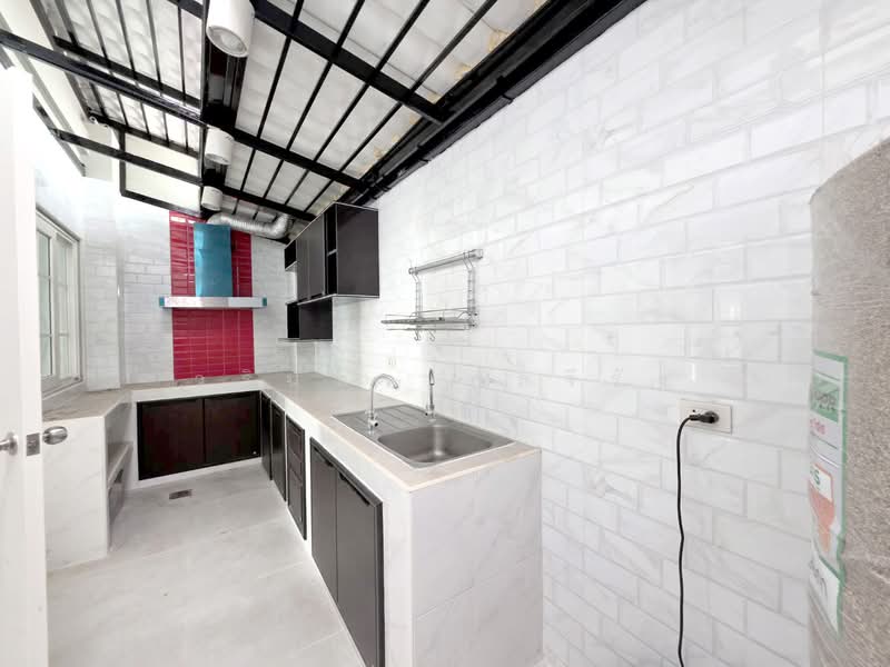 Golden Town Vibhavadi-Chaengwattana, Bangkok, Soi Chaengwattana 14, Thung Song Hong, Lak Si, Bangkok, 4 Bedrooms, 96 sqm, Townhouse For Sale, by วรินทร กูลจีรัง, 500477809 - DDproperty.com