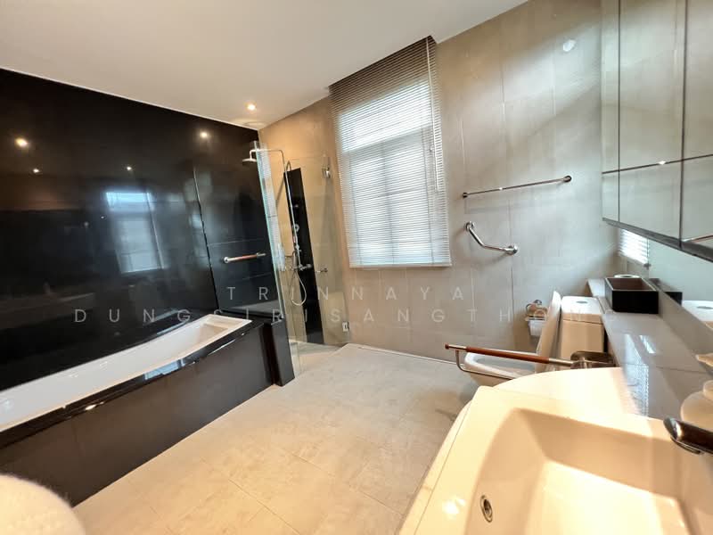 Golden Nakara, Bangkok, Soi On Nut 65, Prawet, Bangkok, 3 Bedrooms, 263 sqm, Single Detached House For Rent, by Trinnaya Dungsirisangthong, 500477817 - DDproperty.com