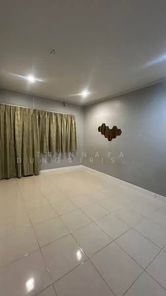 ทาวน์เฮ้าส์ 3-ห้องนอน, กรุงเทพ, ดอกไม้, ประเวศ, กรุงเทพ, 150 ตร.ม., ทาวน์เฮ้าส์ ขาย, โดย Trinnaya Dungsirisangthong, 500477849 - DDproperty.com